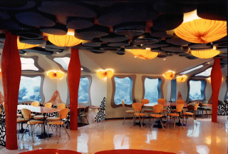 Illustration for article titled 10 Of The Strangest Theme Bars And Restaurants On Earth